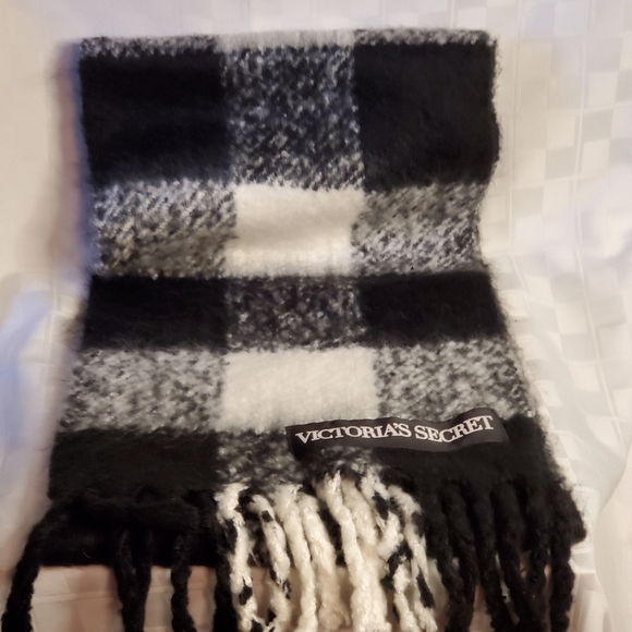 Victoria Secert Scarf - Picture 2 of 2